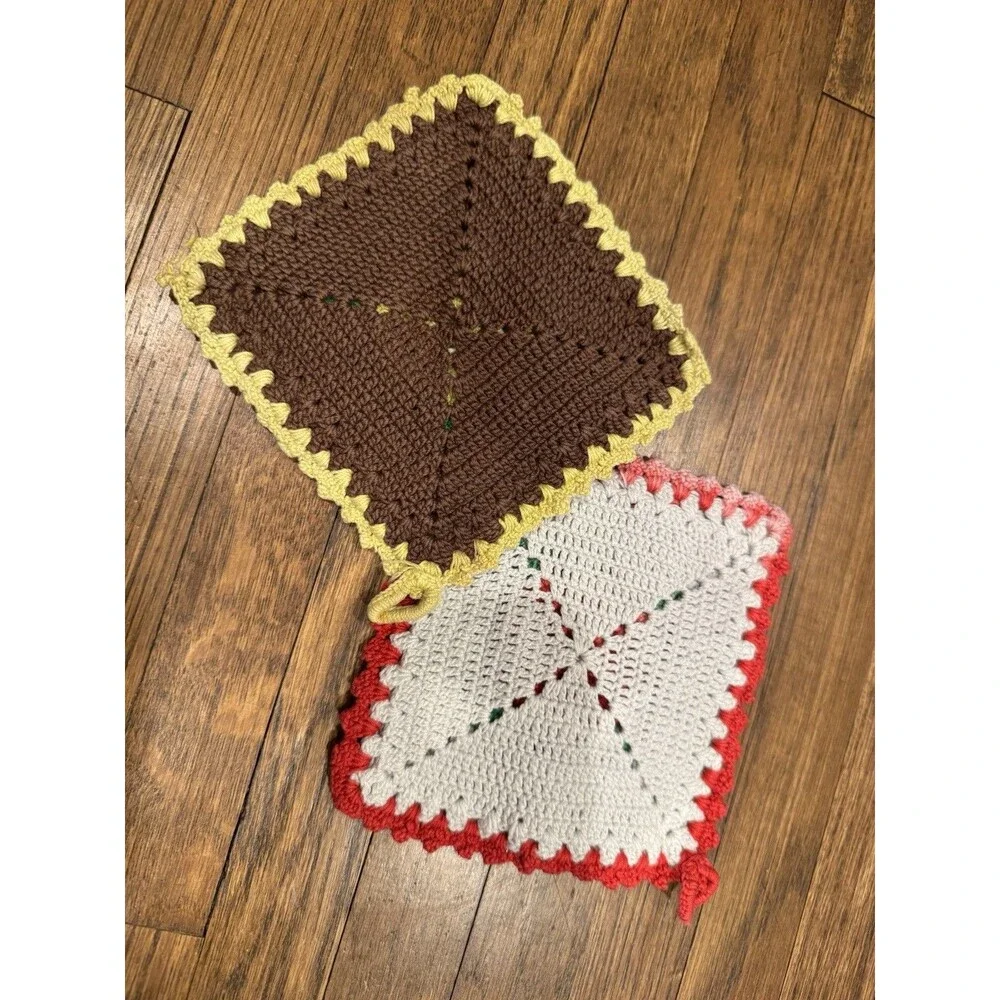 Set of 2 Cotton Crocheted Floral Potholders w/ Hanging Loops